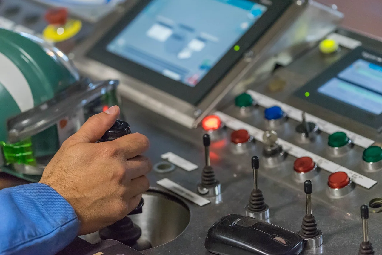 Nowoczesne rozwiązania automatyki przemysłowej z Sanyo Denki